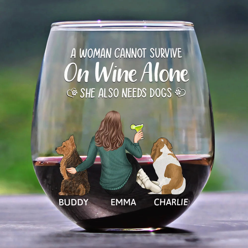 Personalized dog mom stemless wine glass with custom illustration and quote, ideal gift