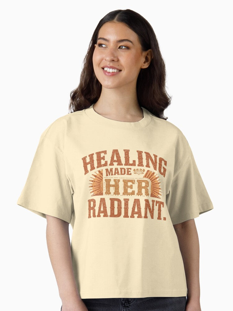 Healing made her radiant Boxy T-Shirt
